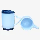 Taza Blanca con asa corazón y tapa de silicona color negro
