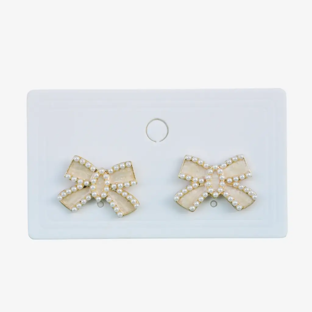 Aretes lazos de amor